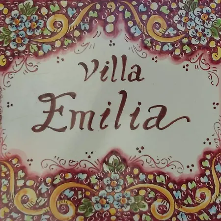 Emilia *